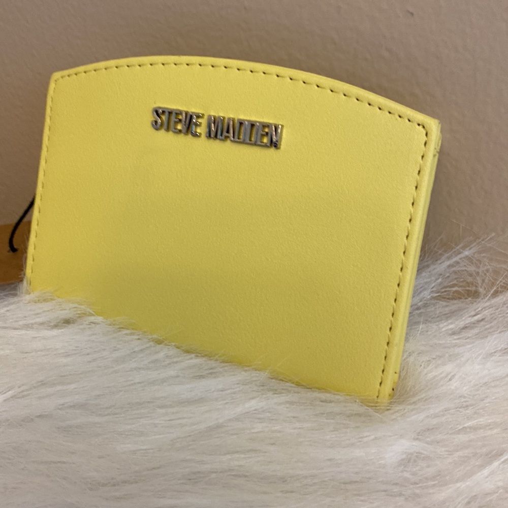 NWT Steve Madden (BCASEY) Wallet - Yellow - Picture 3 of 11